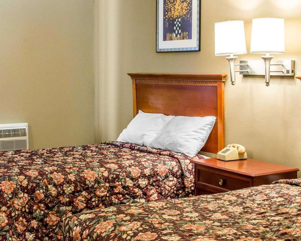 Econo Lodge Warrensville Warrensville Heights Phòng bức ảnh