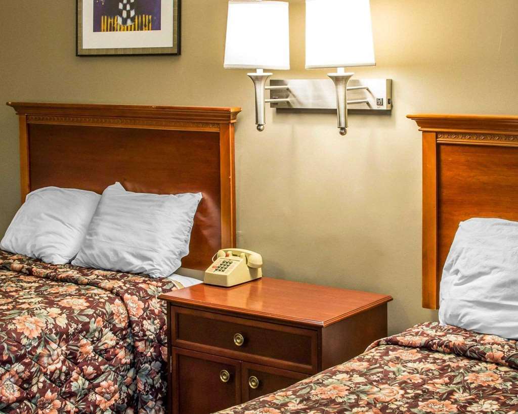 Econo Lodge Warrensville Warrensville Heights Phòng bức ảnh